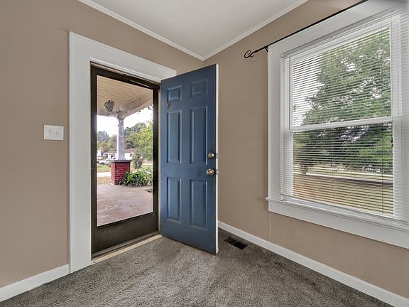 4th image of 1511 Black Oak Cir