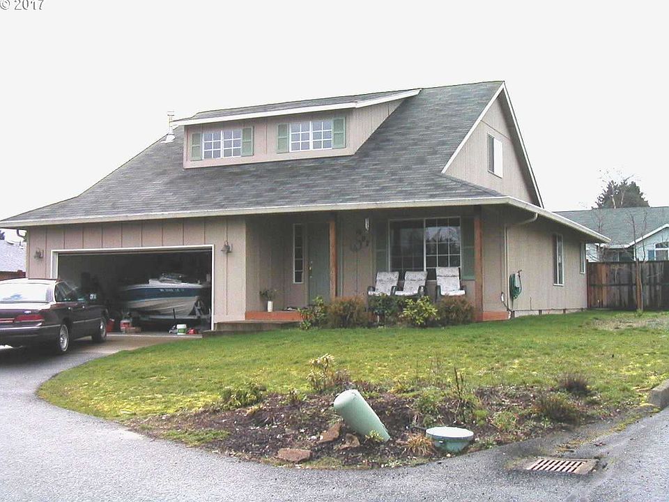 2nd image of 907 NW 57th St