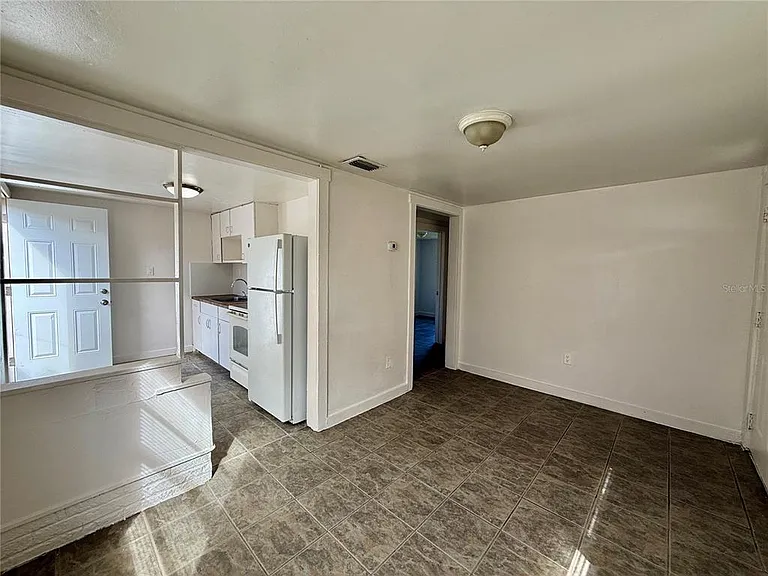 3908 S Nashville Ave — Photo 5