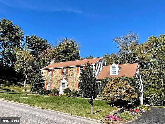 230 Sinkler Dr
