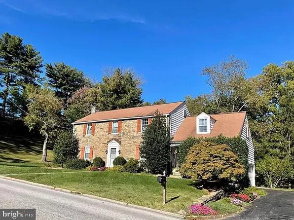 230 Sinkler Dr, Wayne, PA 19087
