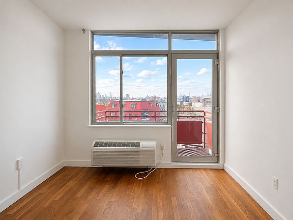 4th image of 184 Noll St APT 3A