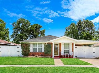 2501 Reunion Dr, Violet, LA 70092