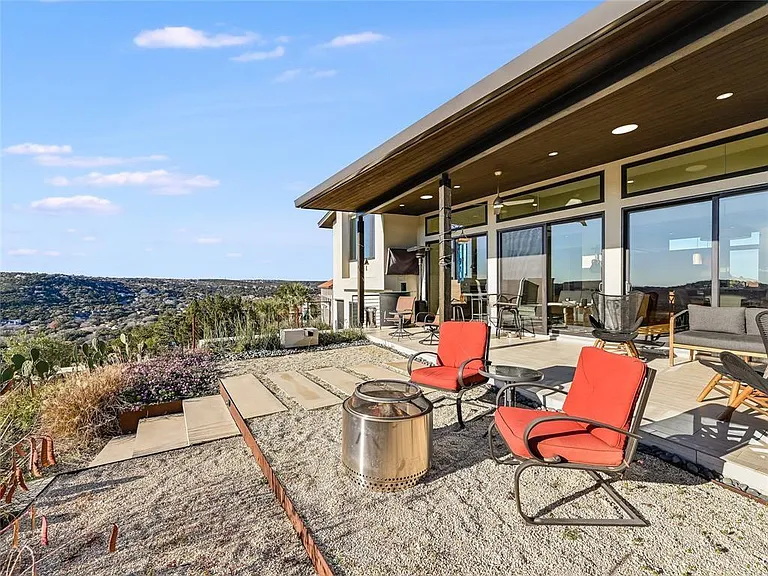 6813 Valburn Dr — Photo 26