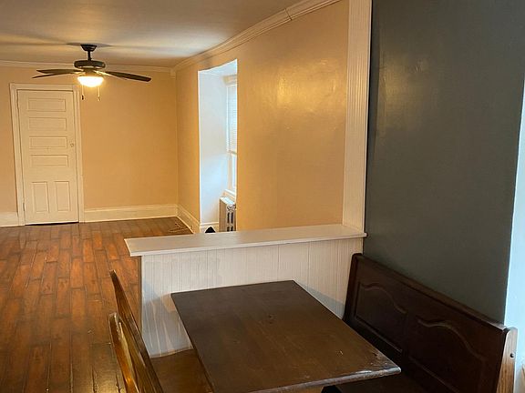 5th image of 4843 Walton Ave