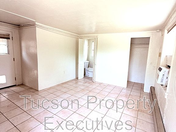 5th image of 1233 E Mabel St #3