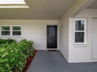 7301 W Country Club Dr N APT 108, Sarasota, FL 34243