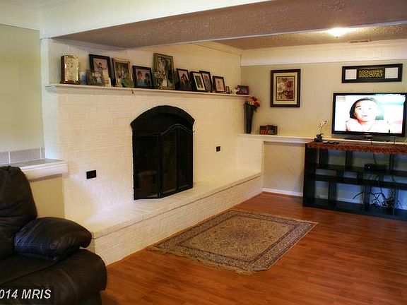 4th image of 6514 Lakeview Ct