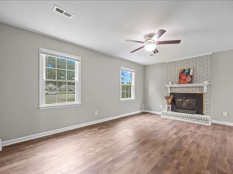 615 Wallingford Ct — Photo 8