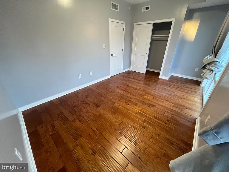 924 N 15th St #3 — Photo 8