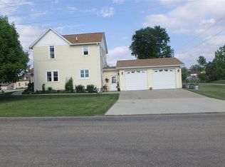 1012 Estelle St, Dysart, IA 52224