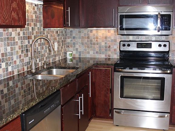 3rd image of 121 Washington Ave S APT 1013