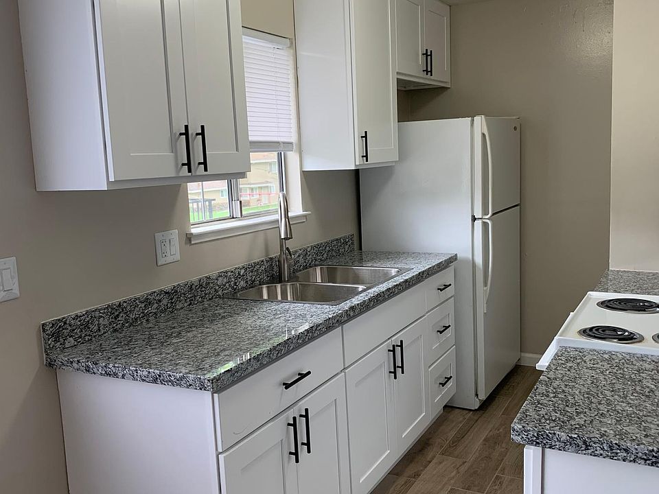 1st image of 831 N Capitol Ave APT 4