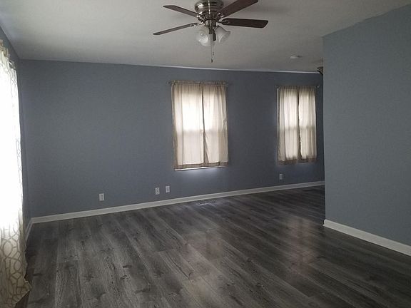 5th image of 711 E Harvey Ave