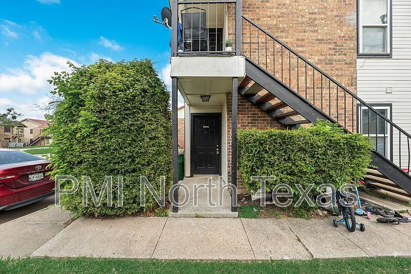1st image of 5109 Herrick Ct APT C