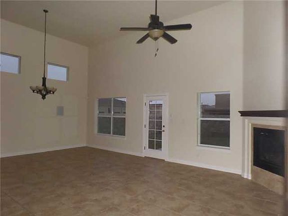 4th image of 11308 Eloy Tellez Ln