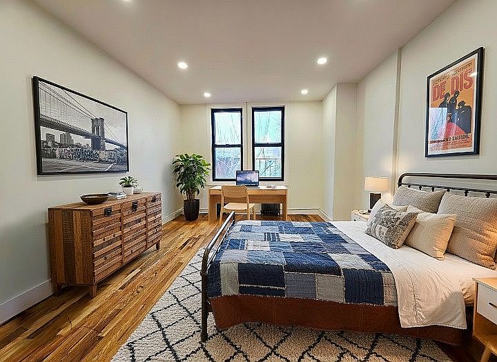 1st image of 773 4th Ave #4L
