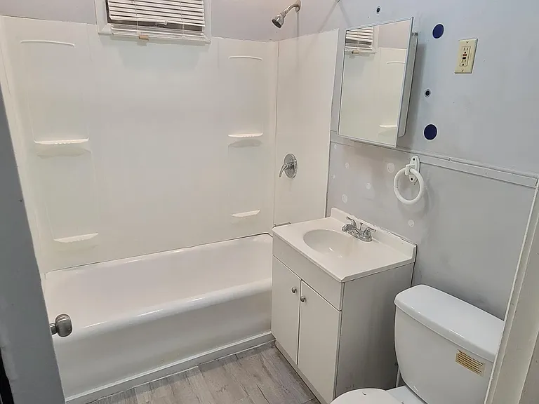 805 Monroe Ave #1 — Photo 11