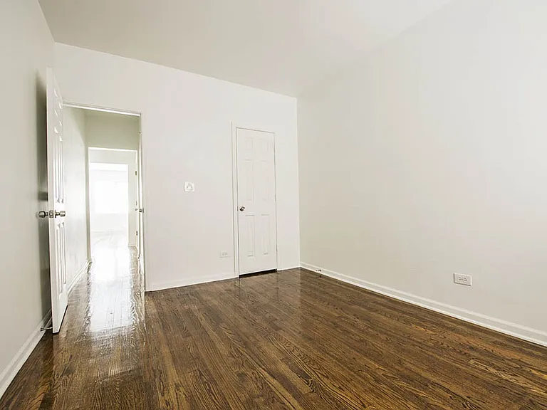 7752 S Cornell — Photo 5