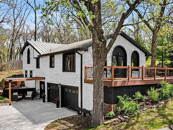 2nd image of 8305 NW Forest Dr