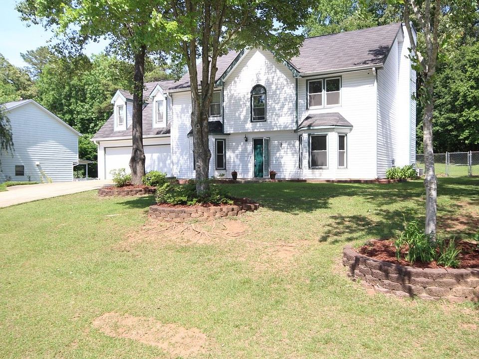 1st image of 696 Hunt Station Dr