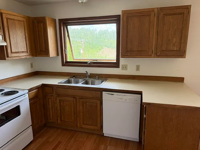 2 bed, 775 sqft, $1,475 — Photo 4