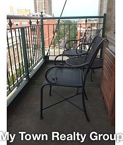 3rd image of 1801 S Michigan Ave APT 607