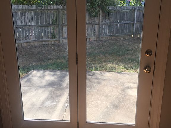 3rd image of 3660 Arbor Dr