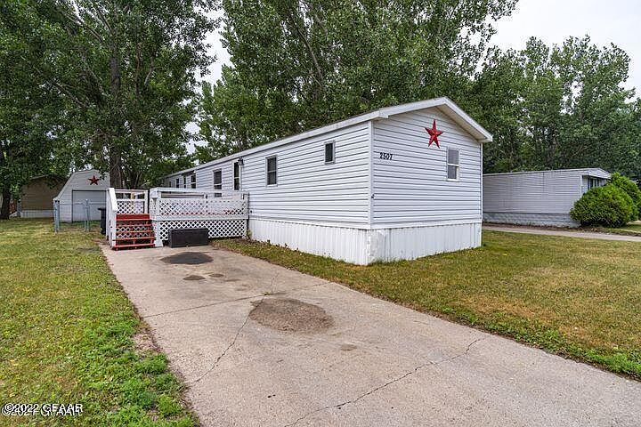 1st image of 2507 Huntington Park Dr