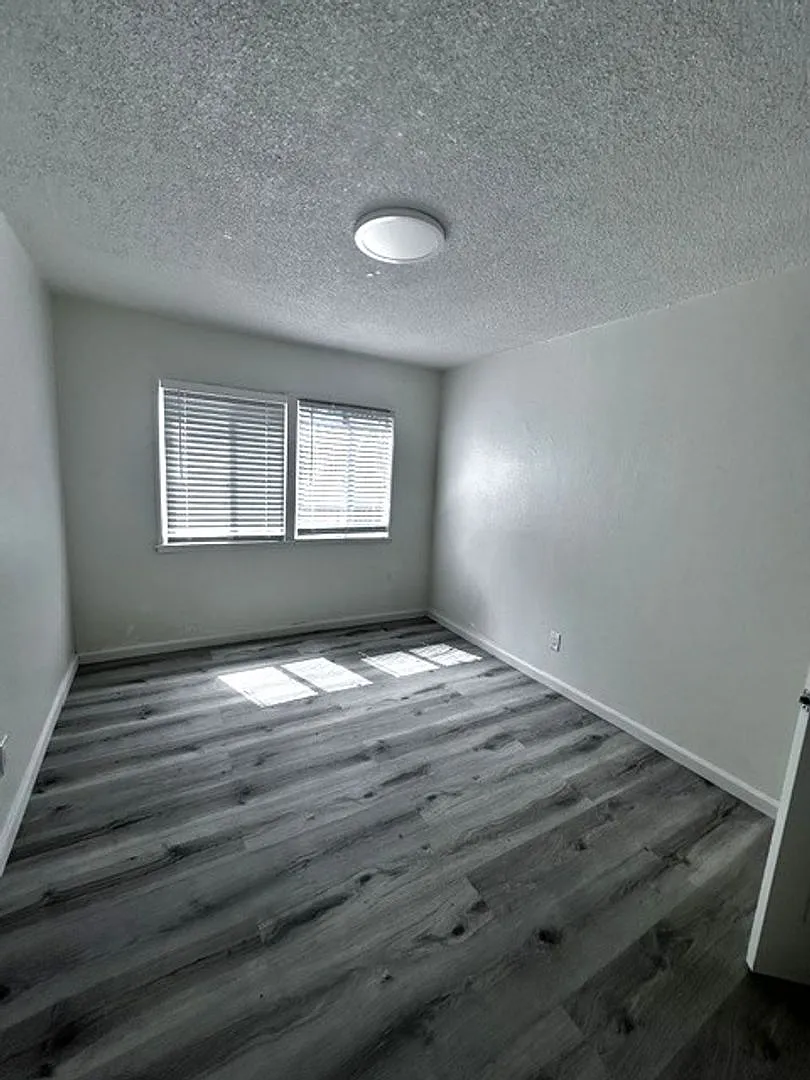 10212 FELTON — Photo 4
