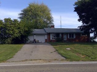 416 E Walnut St, Owensville, IN 47665