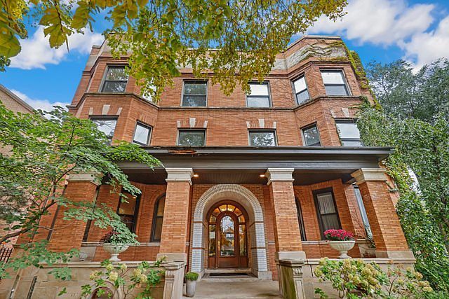 1st image of 912 W Leland Ave #3E