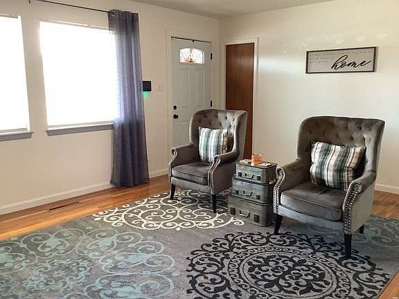 4th image of 604 Zecca Dr