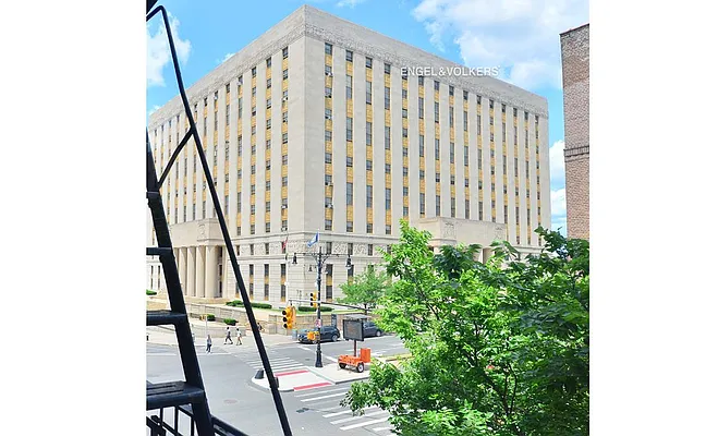 Sold by Engel & Völkers New York Real Estate | media 27