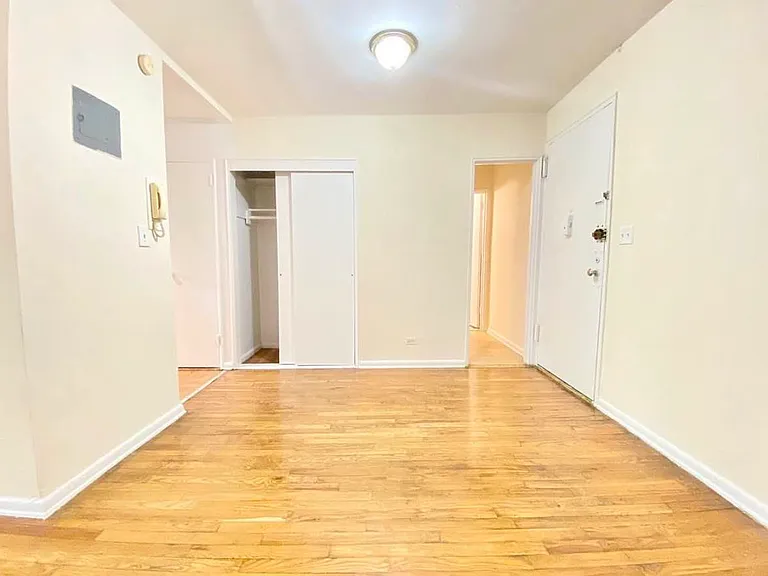 38-15 Bowne St #3E — Photo 13