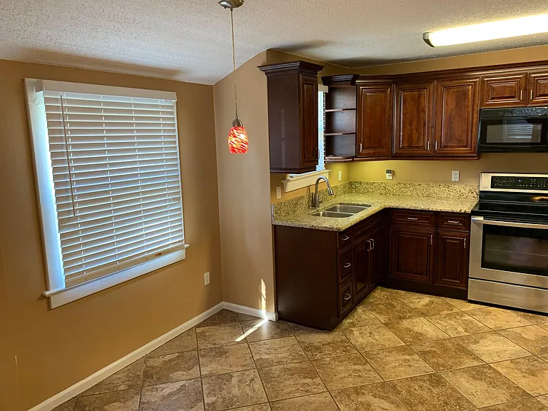 1815 Bartram Rd — Photo 4