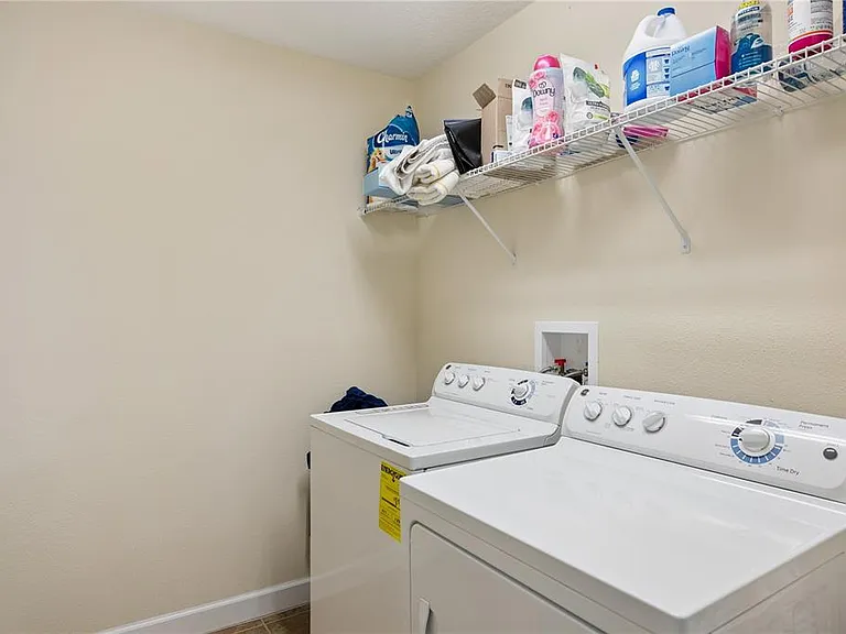 1454 Lake Side Ave — Photo 23