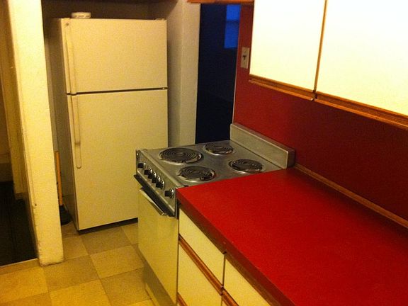 3rd image of 6516 Vandike St Floor 1
