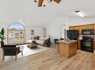 905 E Orchard St, Belle Plaine, MN 56011