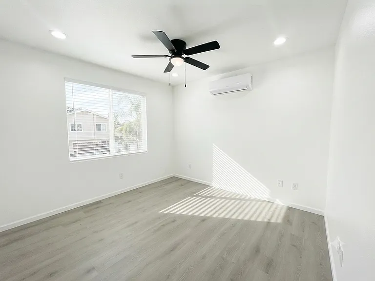 3462 Washington St — Photo 4