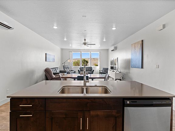 4th image of 5160 W Villas North Dr #6-102/104