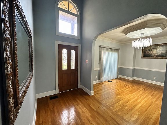 2nd image of 753 Lancelot Ln