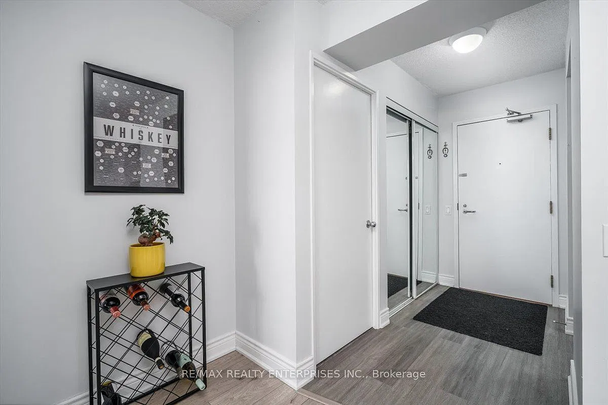 1 bed, $2,000 — Photo 3