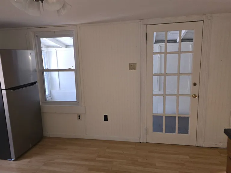 83 Andrewsville St — Photo 11