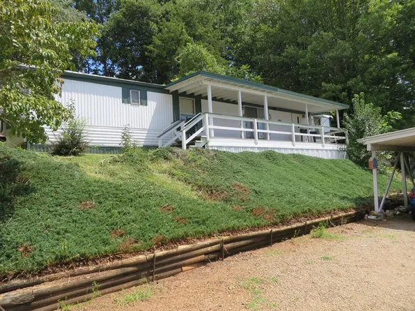 139 Maples Park Dr, Franklin, NC 28734