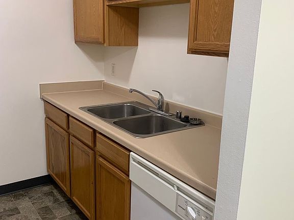 3rd image of 1220 Severson Dr #17507433