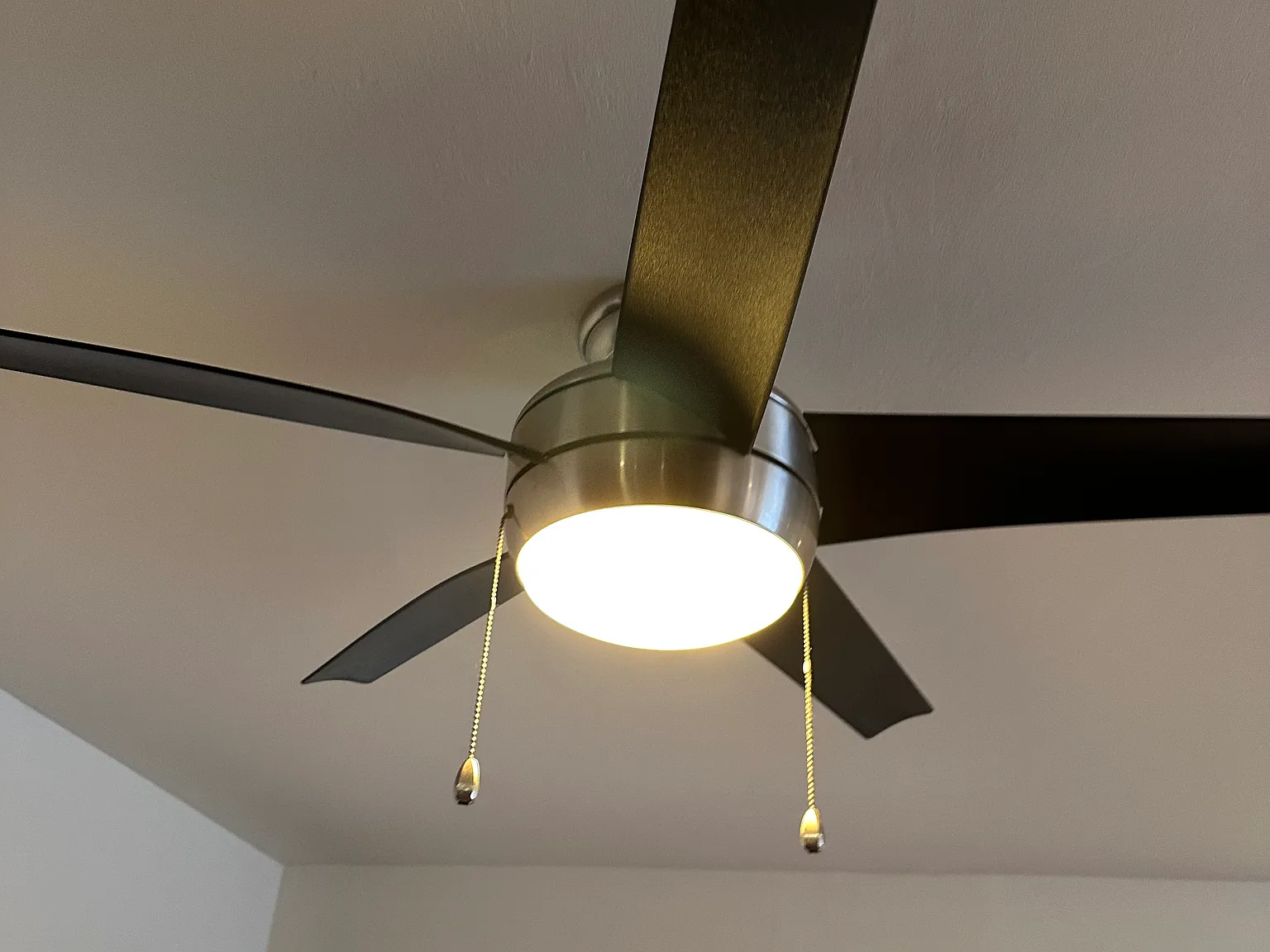 2 bed, 800 sqft, $2,500 — Photo 2