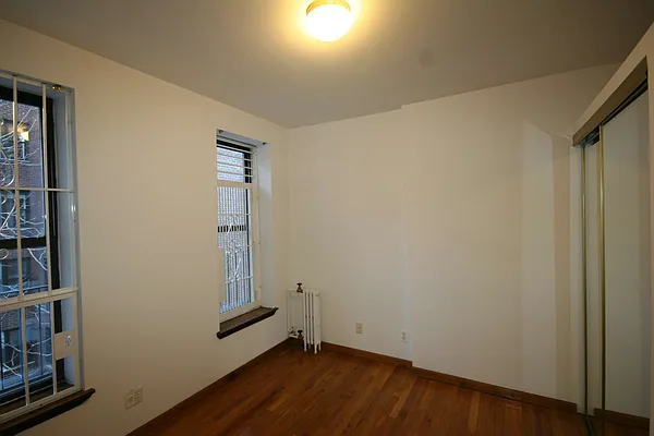 Rented by HH Realty | media 34