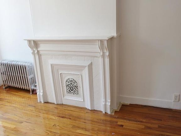 3rd image of 368 Douglass St #1