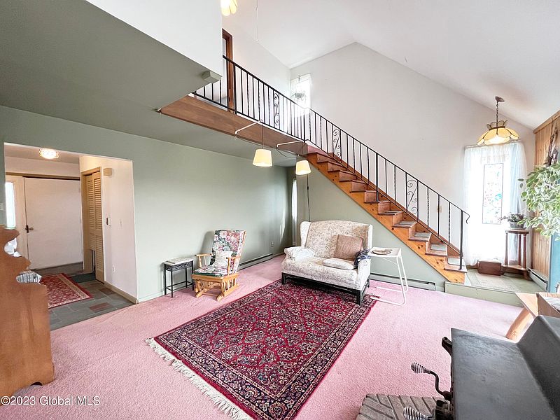 2nd image of 1568 Wells Road